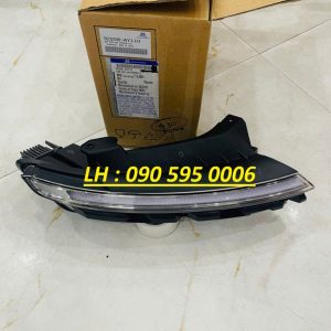 đèn pha trên hyundai accent 2024