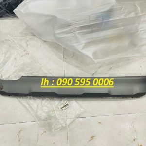ốp ba đờ xốc sau hyundai santafe 2020