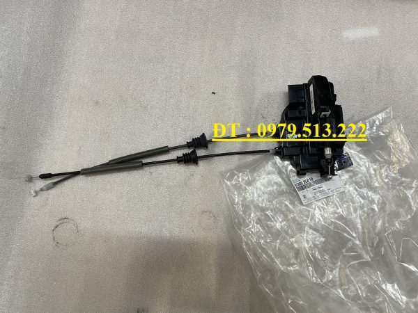 o-khoa-ngam-cua-hyundai-i30 ổ ngậm khóa cửa trước hyundai i30