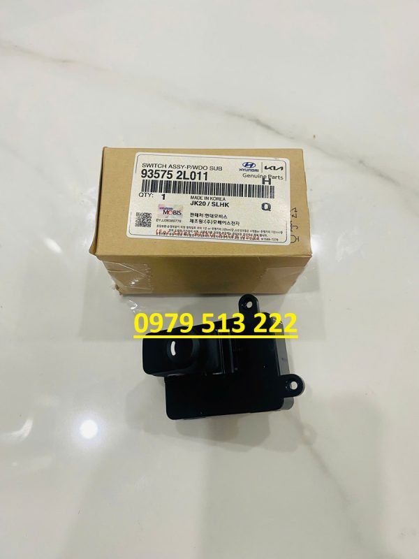 cong-tac-kinh-don-i30 công tắc kính đơn hyundai i30 2009