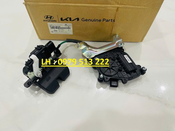 khoa-ngam-cop-sau-sportager 81230D9100