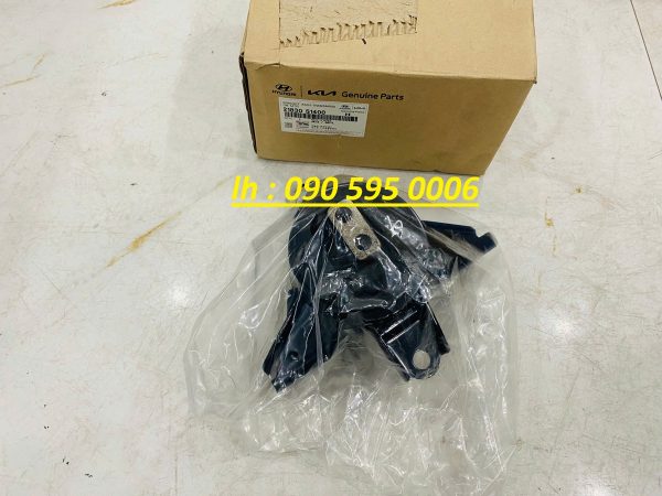 chân máy hộp số hyundai santafe 2020