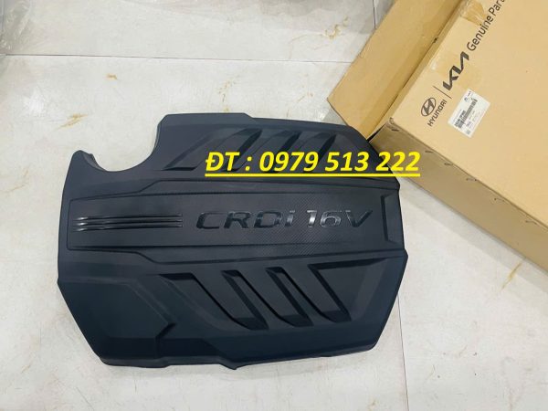 nap-trang-tri-dong-co-santafe-2019 nắp trang trí động cơ hyundai santafe 2020