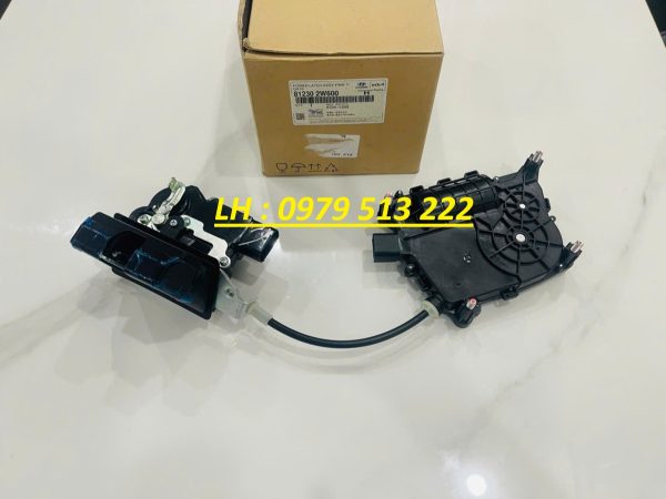 ổ khóa ngậm cốp sau hyundai santafe 2017